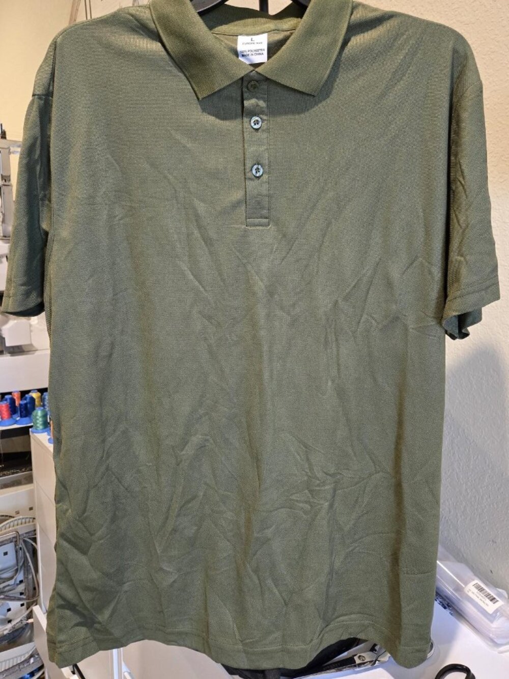 Unbranded Green Pique Polo Shirt with Short Sleeves and 3 Button Placket Size L